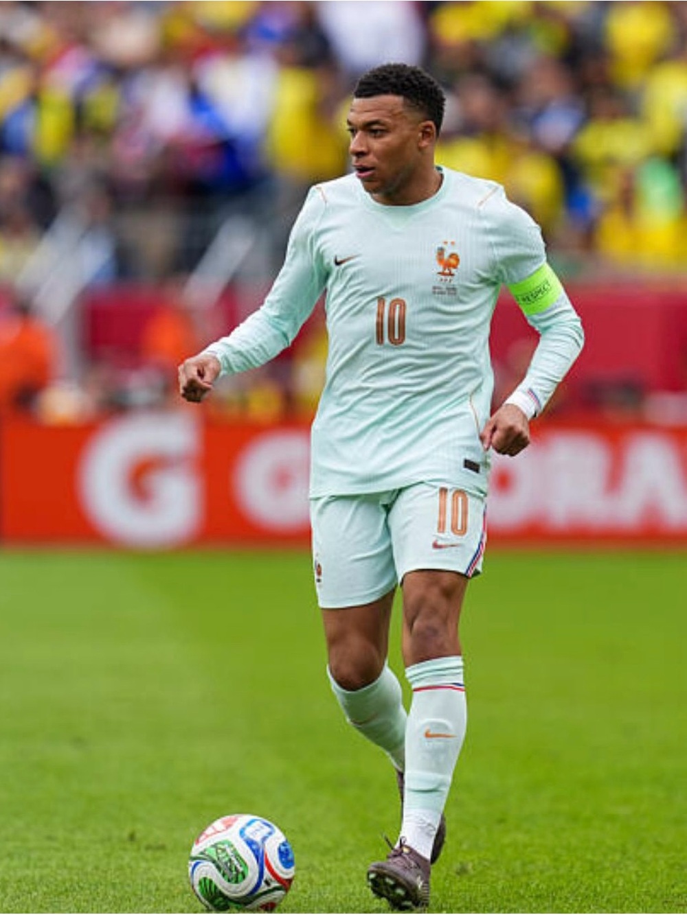 🚨BRAND NEW Nike Kids Kylian Mbappé Soccer Cleats🚨 - Picture 11 of 11